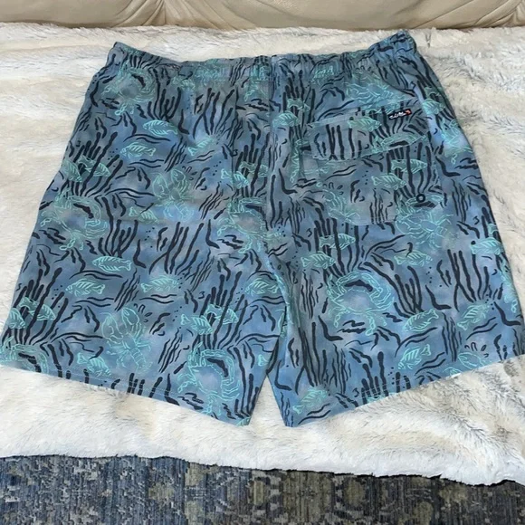 NWT SALT LIFE MENS XL Swim Trunks. - Picture 6 of 7